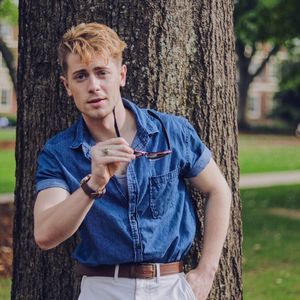 Meet your Posher, Joshua